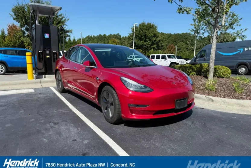 2018 Tesla Model 3 Mid Range photo 1