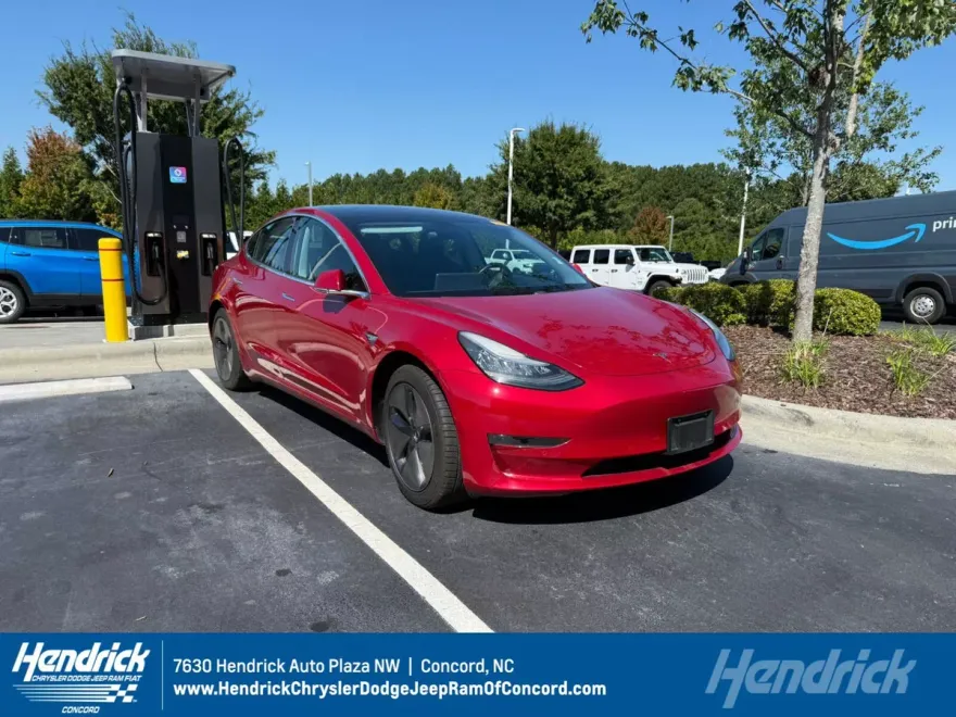 2018 Tesla Model 3 Mid Range photo 1