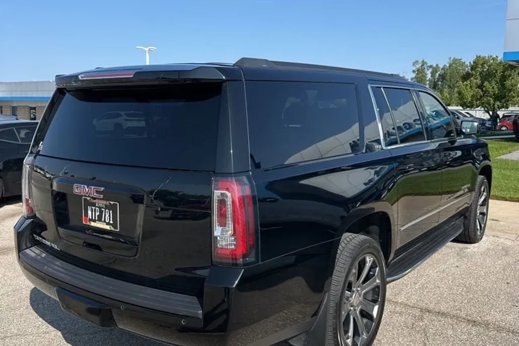 2018 Gmc Yukon XL SLT photo 1