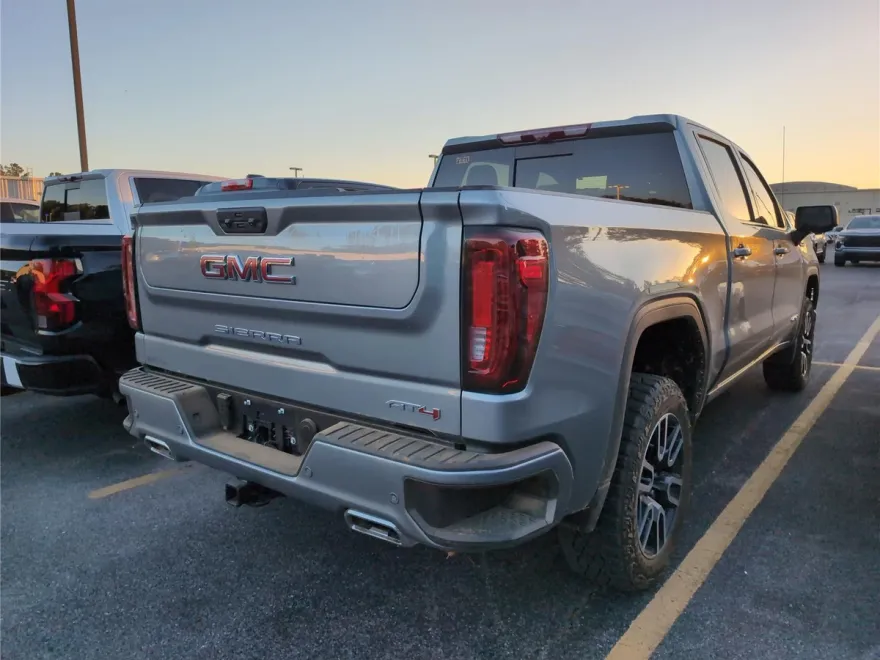 2025 Gmc Sierra 1500 AT4 photo 1