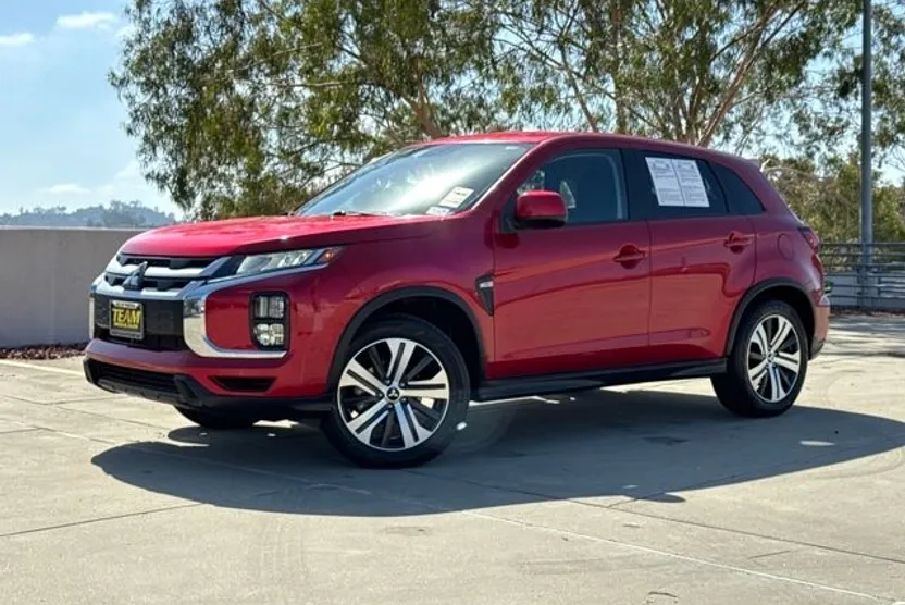 2023 Mitsubishi Outlander Sport ES photo 1