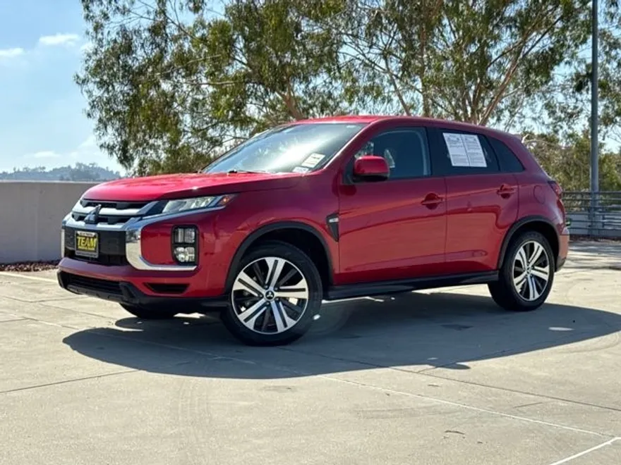 2023 Mitsubishi Outlander Sport ES photo 1