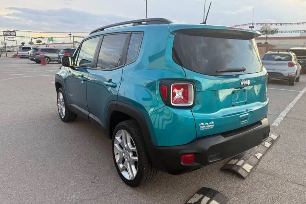 2021 Jeep Renegade Latitude photo 1