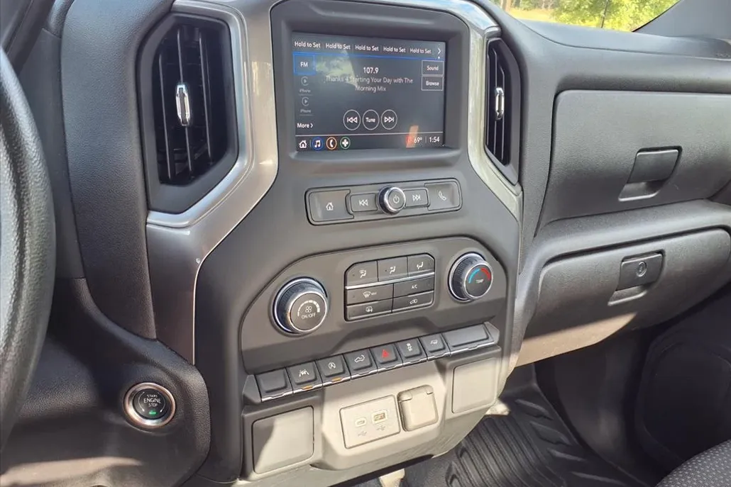 2024 Chevrolet Silverado 1500 Work Truck photo 1