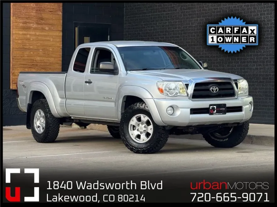 2008 Toyota Tacoma TRD Off-Road photo 1