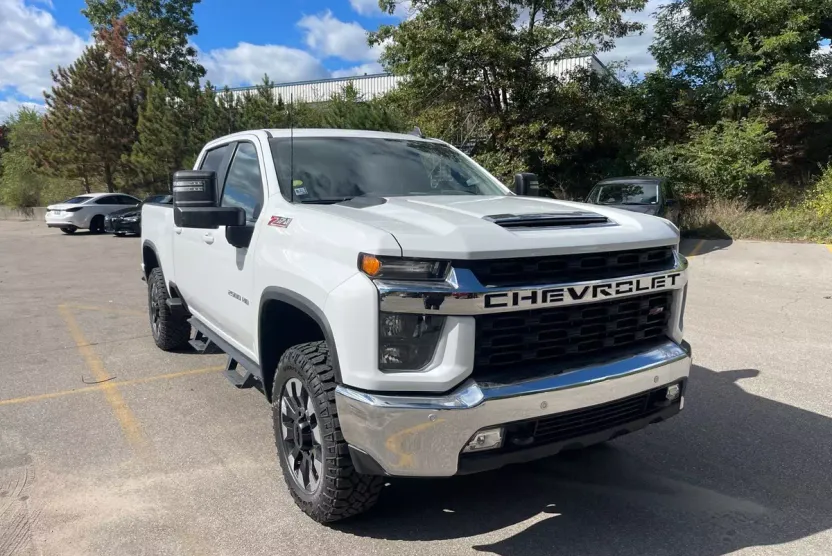 2020 Chevrolet Silverado 2500HD LT photo 1