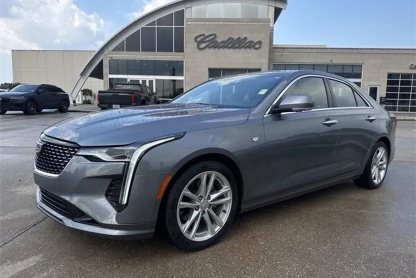 2021 Cadillac CT4 Luxury photo 1