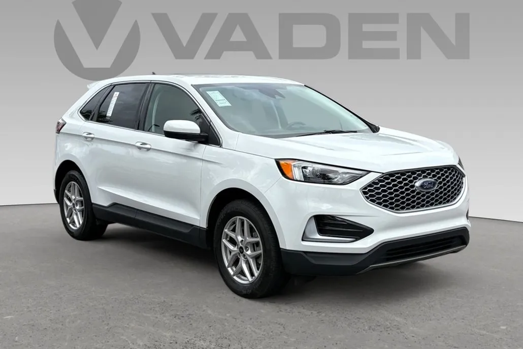2023 Ford Edge SEL photo 1