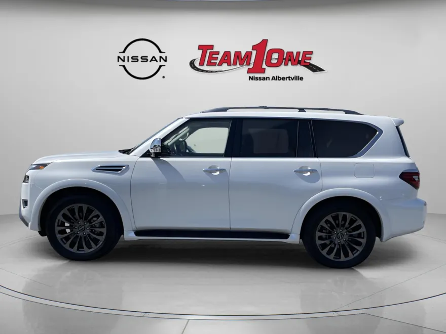 2024 Nissan Armada Platinum photo 1