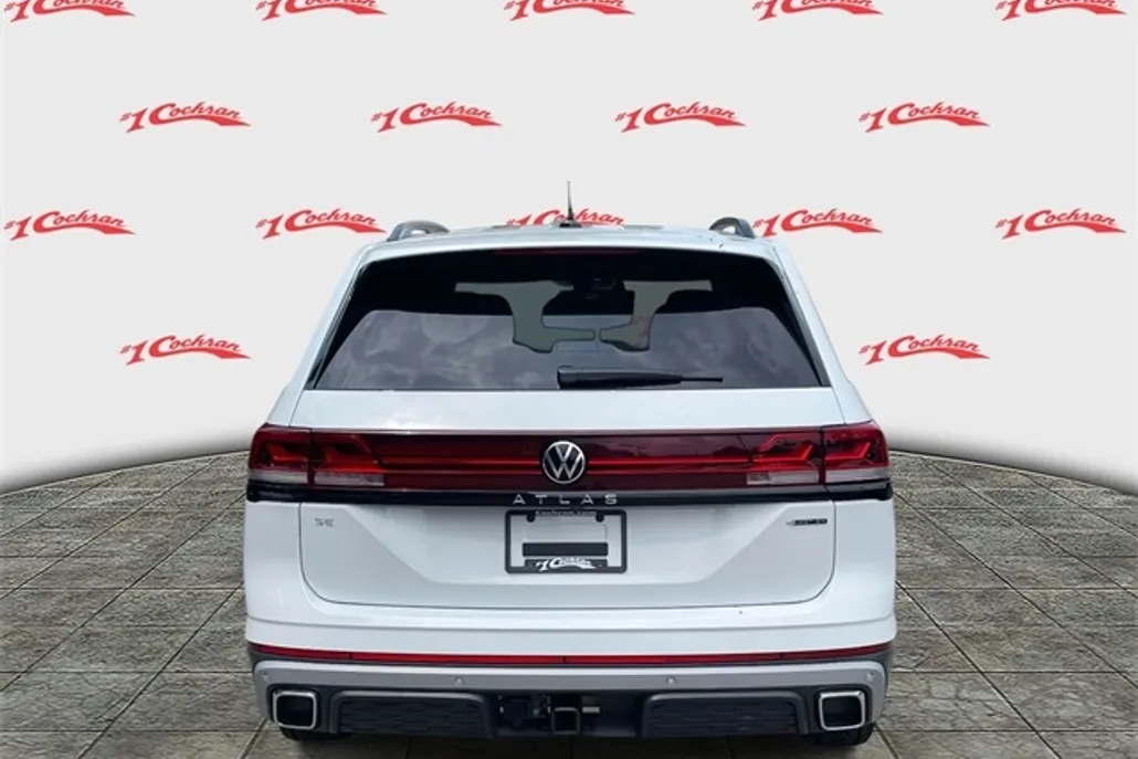 2025 Volkswagen Atlas SE Technology Peak Edition photo 1
