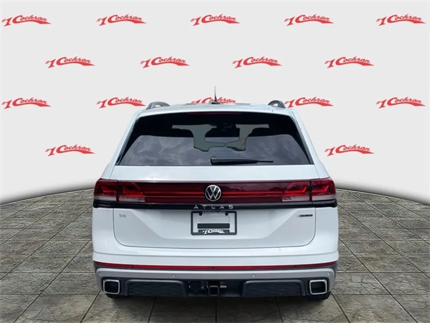 2025 Volkswagen Atlas SE Technology Peak Edition photo 1