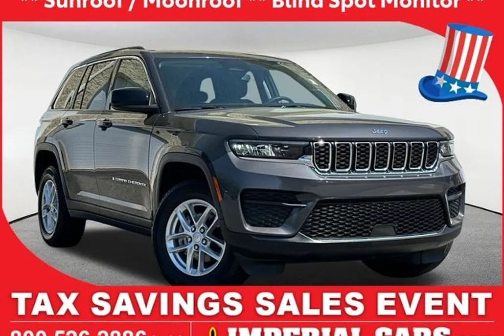 2023 Jeep Grand Cherokee Laredo photo 1