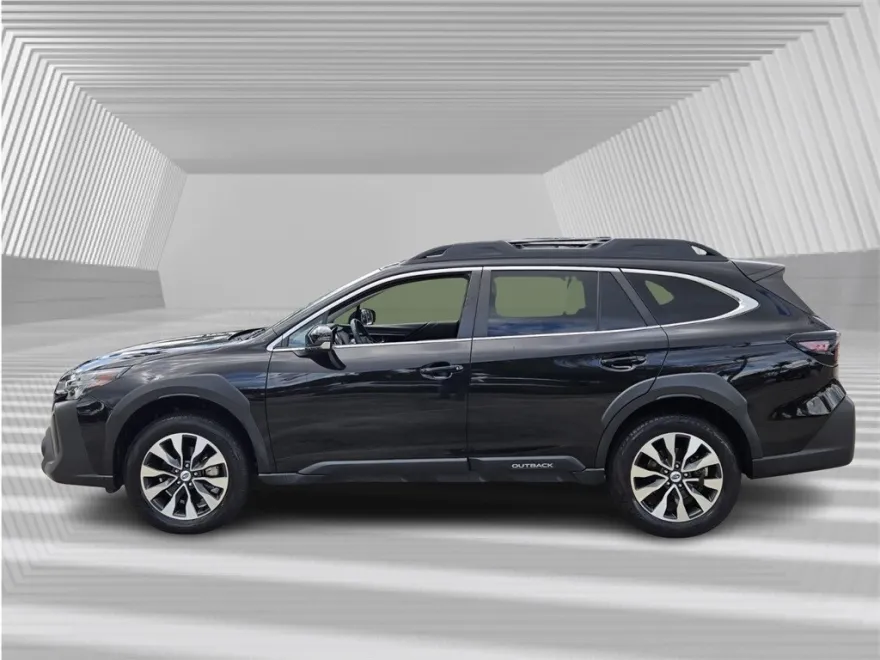 2023 Subaru Outback Limited photo 1