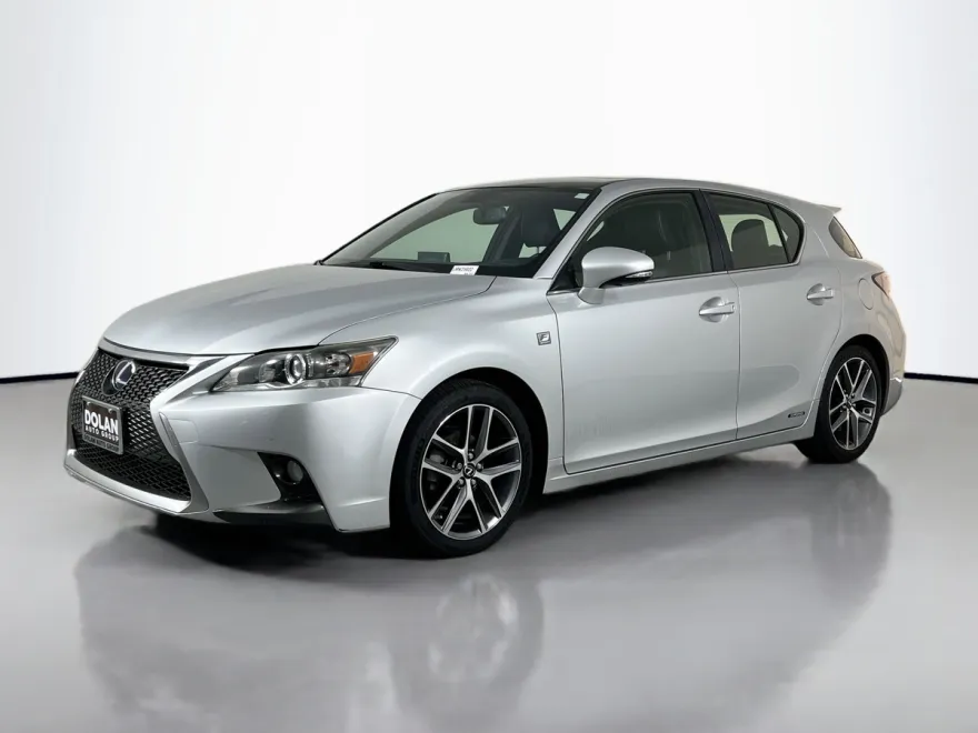 2014 Lexus CT 200h photo 1