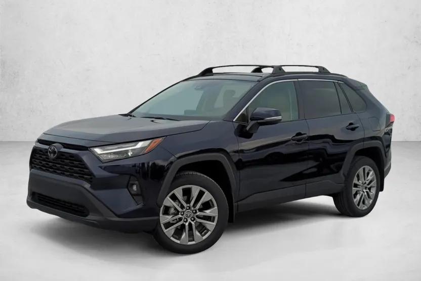 2024 Toyota RAV4 XLE Premium photo 1