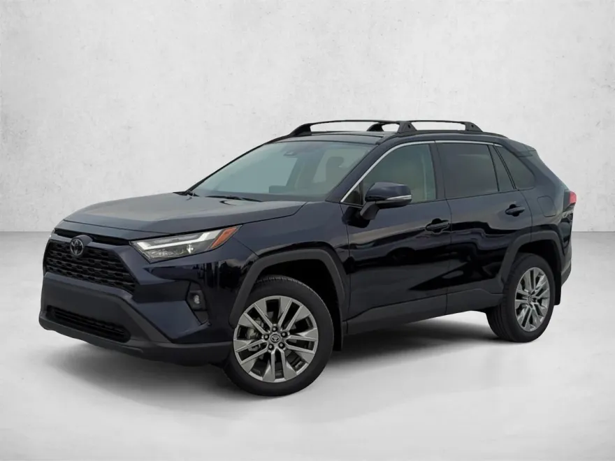 2024 Toyota RAV4 XLE Premium photo 1
