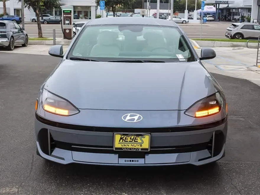 2025 Hyundai Ioniq 6 SEL photo 1
