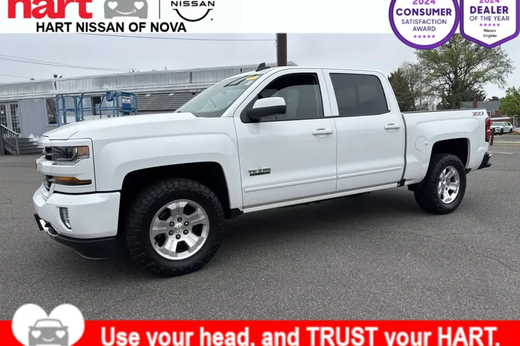 2017 Chevrolet Silverado 1500 LT2 photo 1