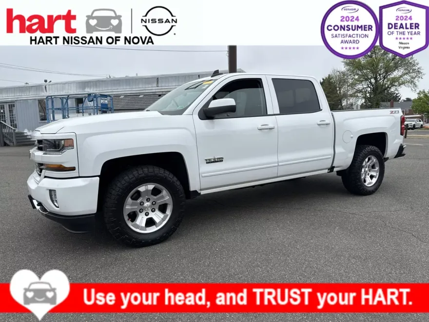 2017 Chevrolet Silverado 1500 LT2 photo 1