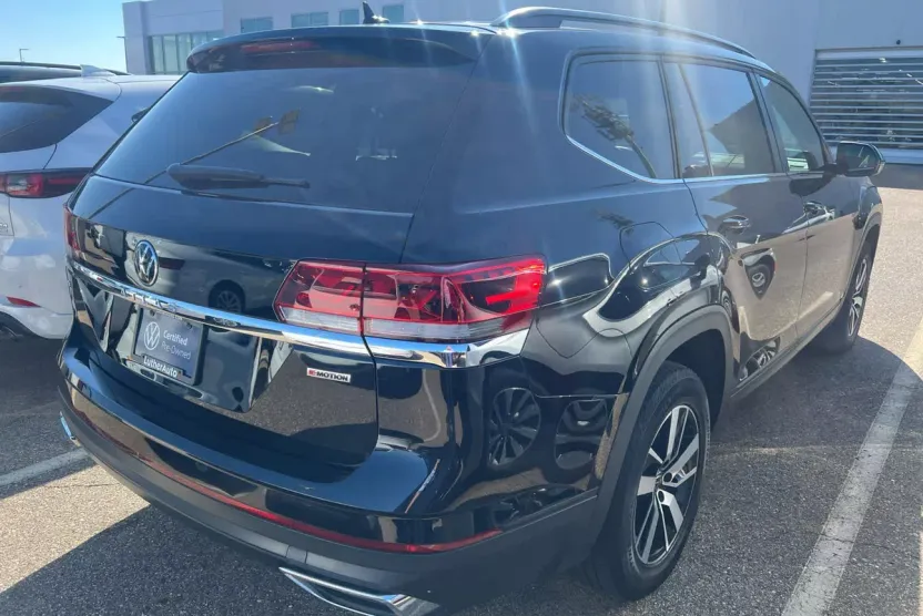 2022 Volkswagen Atlas SE photo 1