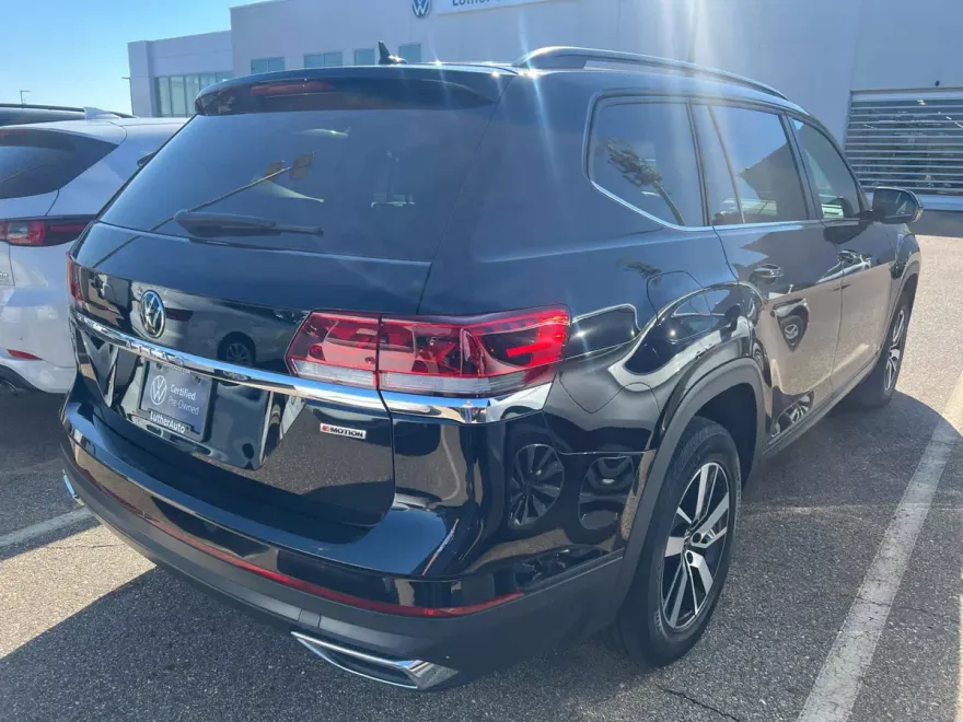 2022 Volkswagen Atlas SE photo 1