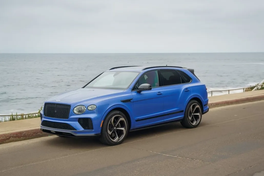 2022 Bentley Bentayga S photo 1