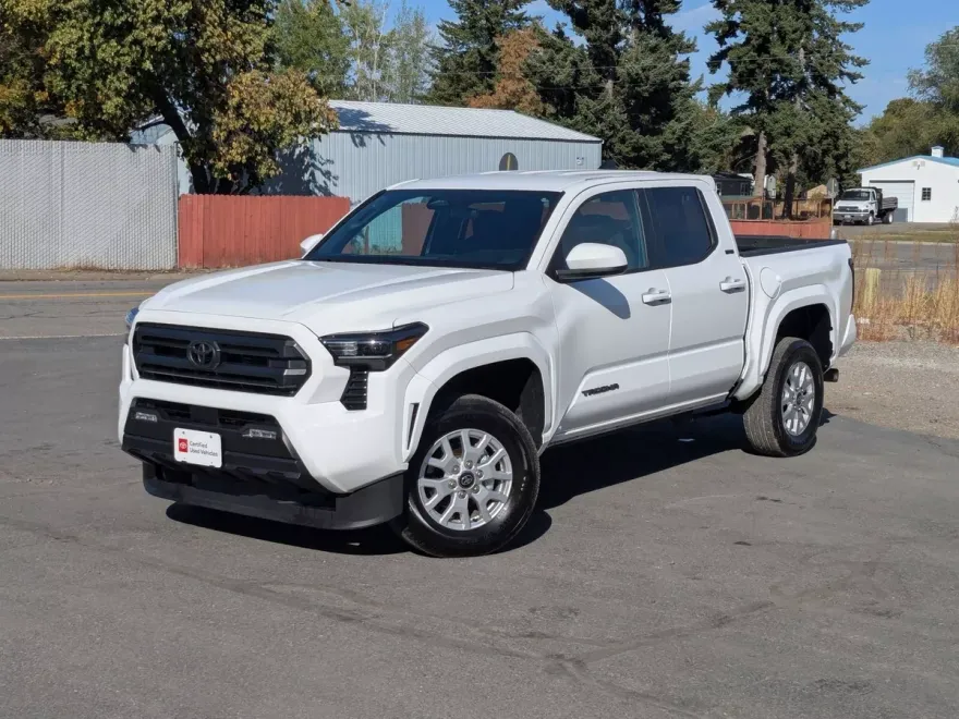 2025 Toyota Tacoma SR5 Double Cab photo 1