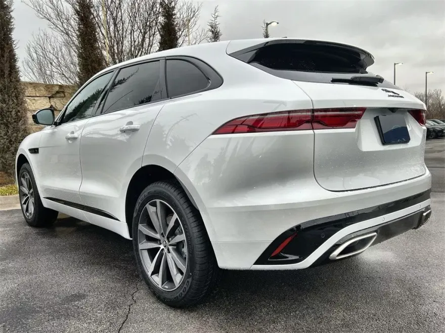 2025 Jaguar F-PACE P400 R-Dynamic S photo 1