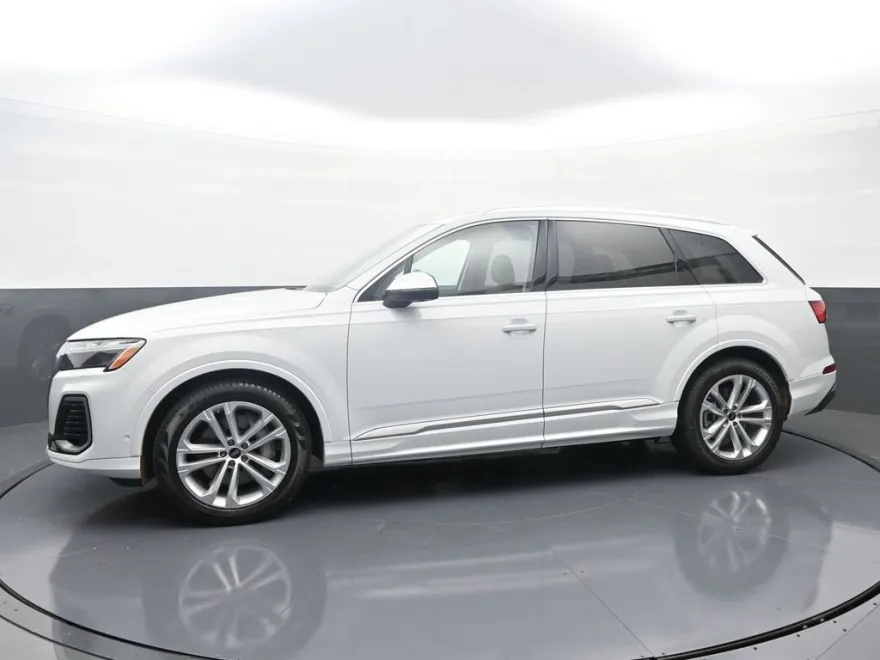 2025 Audi Q7 55 Prestige photo 1