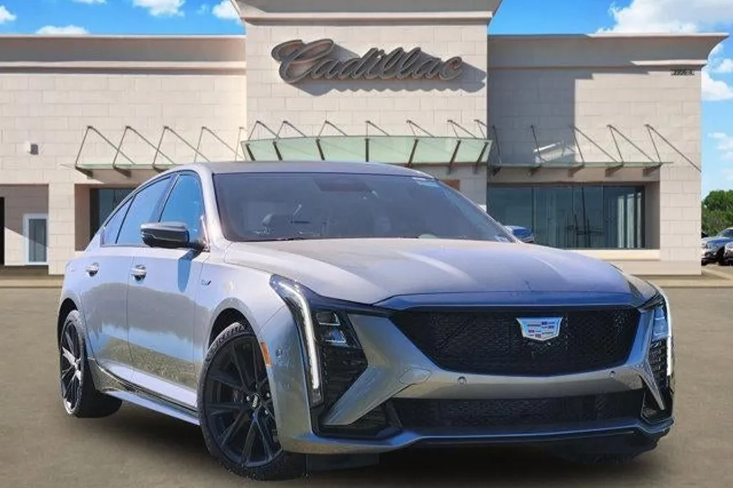 2026 Cadillac CT5 V photo 1