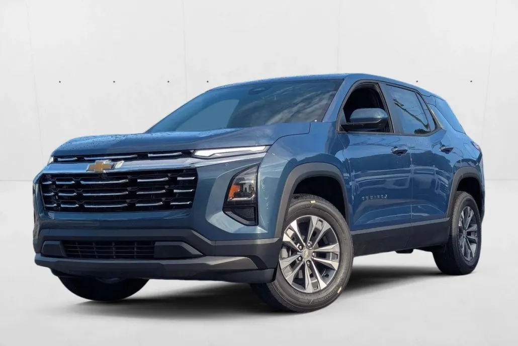 2026 Chevrolet Equinox LT photo 1