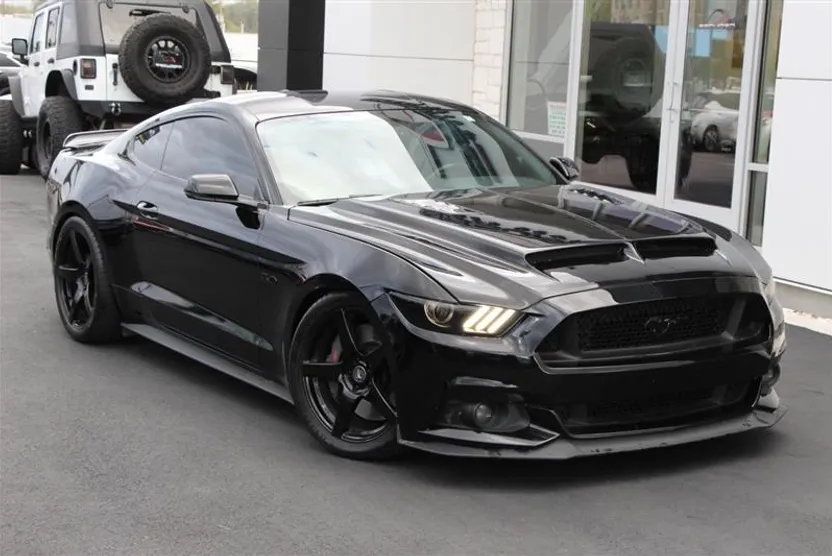 2015 Ford Mustang GT Premium photo 1