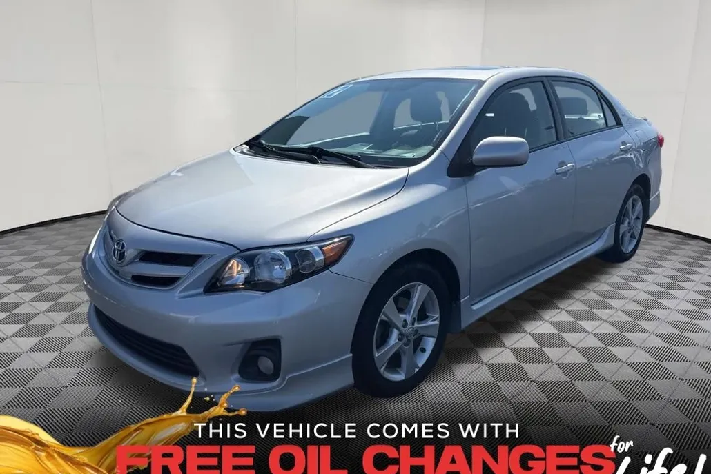 2012 Toyota Corolla S photo 1