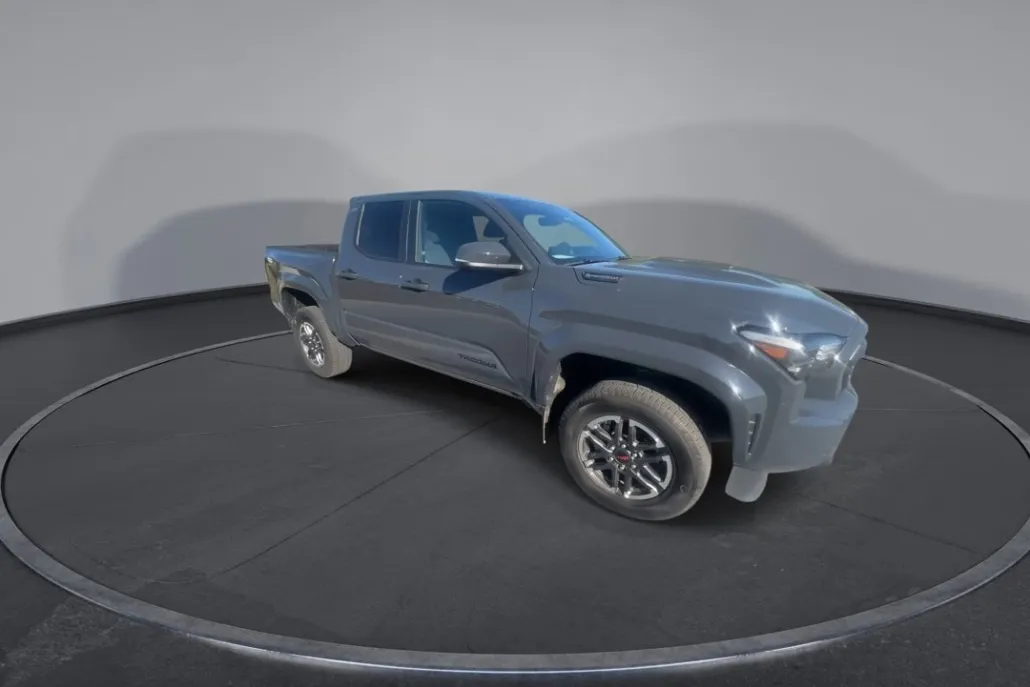 2024 Toyota Tacoma TRD Sport 4x4 photo 1