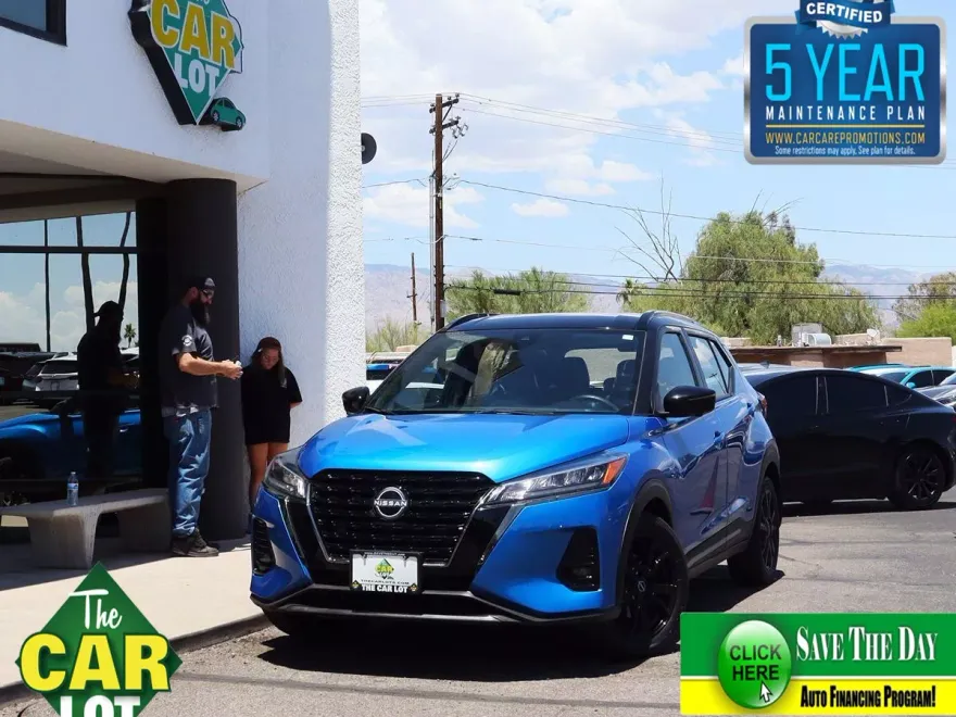 2024 Nissan Kicks SR photo 1