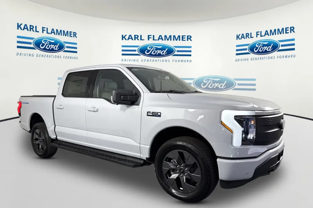 2025 Ford F-150 Lightning photo 1