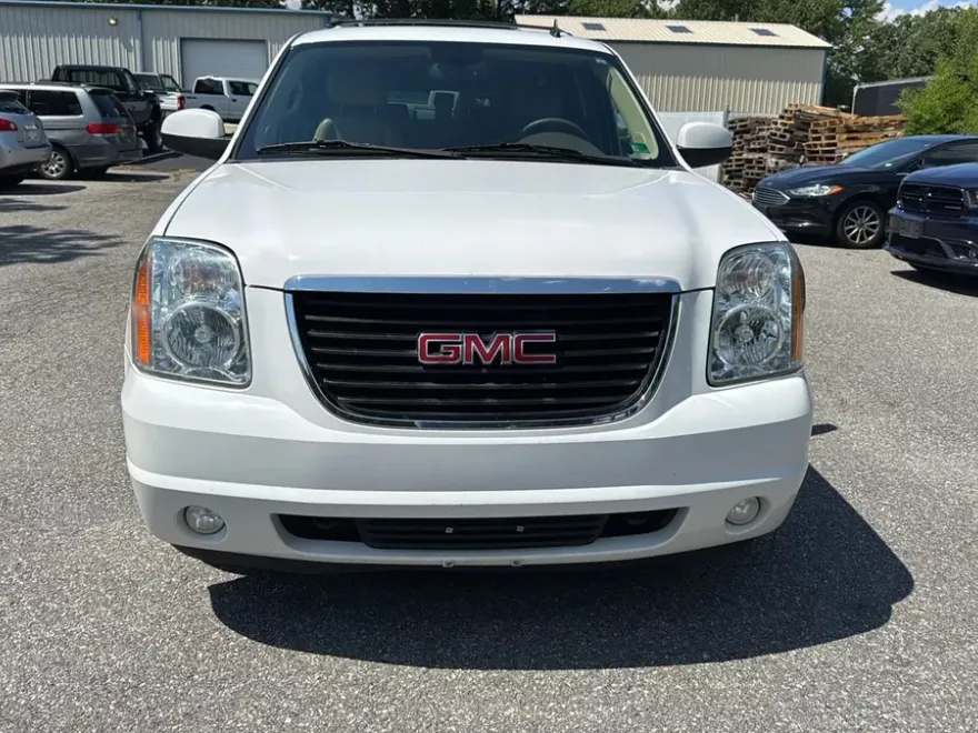 2014 Gmc Yukon XL 1500 SLT photo 1