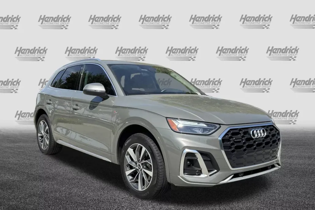 2023 Audi Q5 S line Premium Plus photo 1