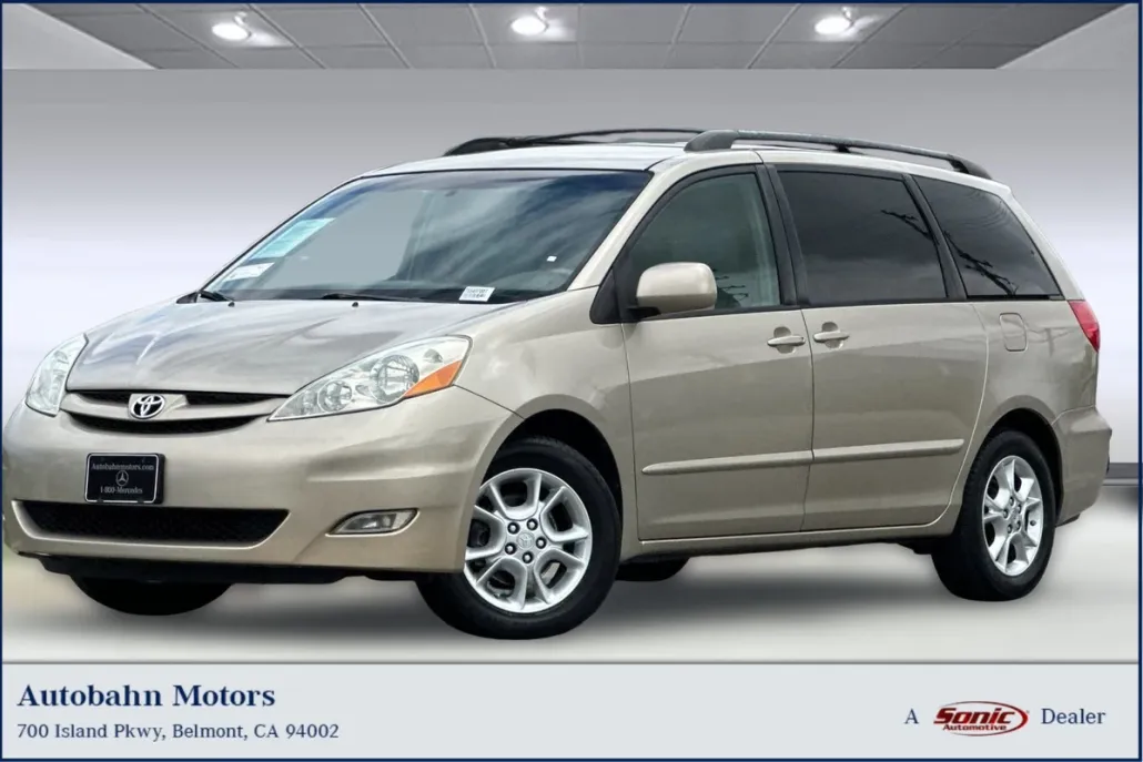 2006 Toyota Sienna XLE photo 1