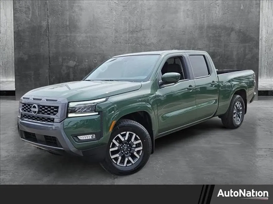 2025 Nissan Frontier SL photo 1