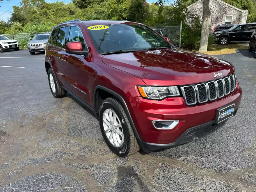 2021 Jeep Grand Cherokee Laredo E photo 1