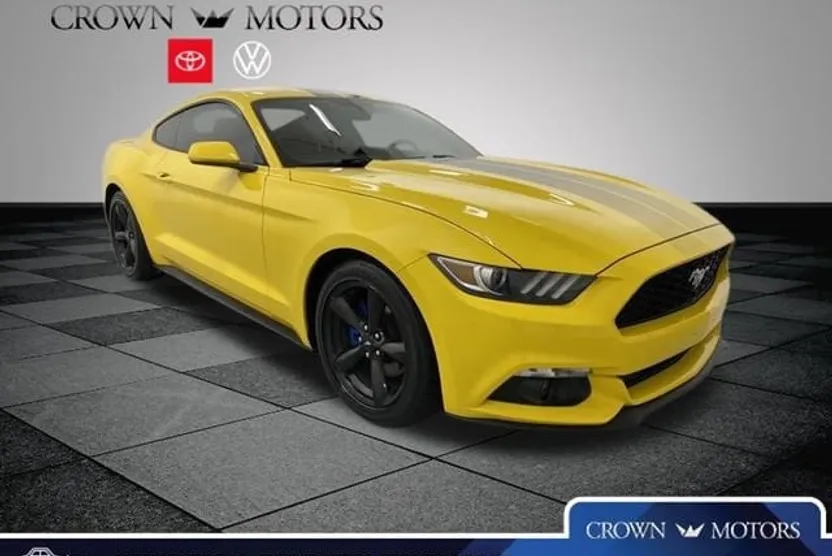 2016 Ford Mustang V6 photo 1