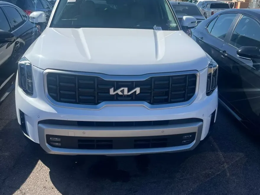 2024 Kia Telluride SX Prestige photo 1