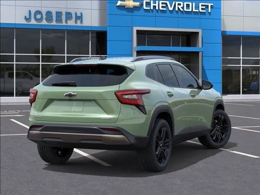 2026 Chevrolet Trax ACTIV photo 1
