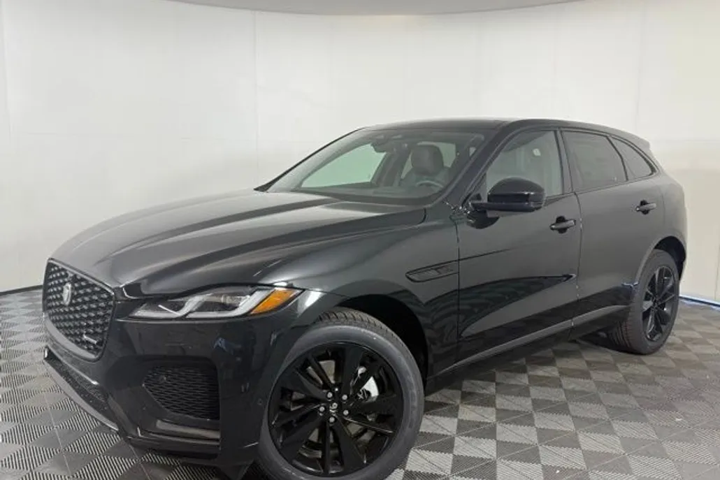 2025 Jaguar F-PACE R-Dynamic S photo 1