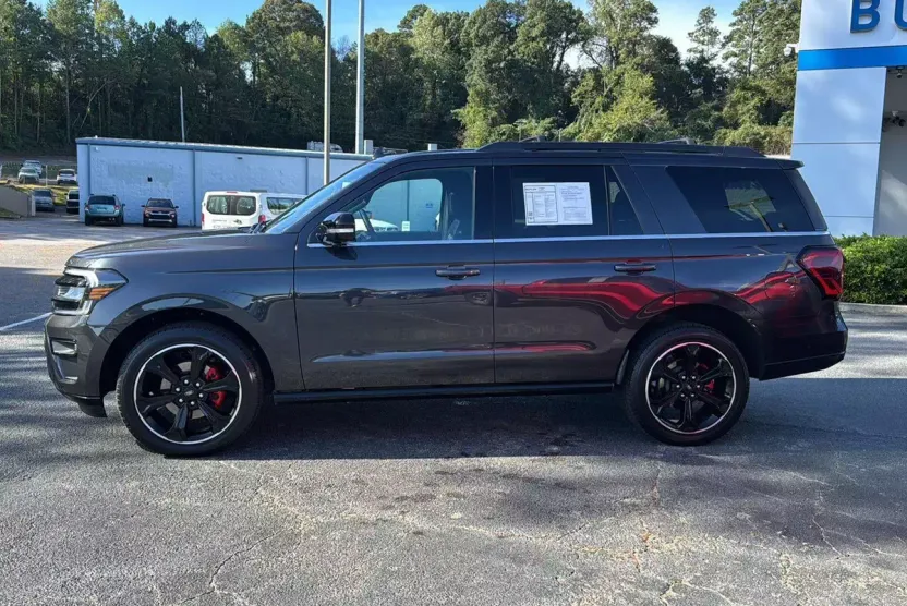 2024 Ford Expedition Limited photo 1
