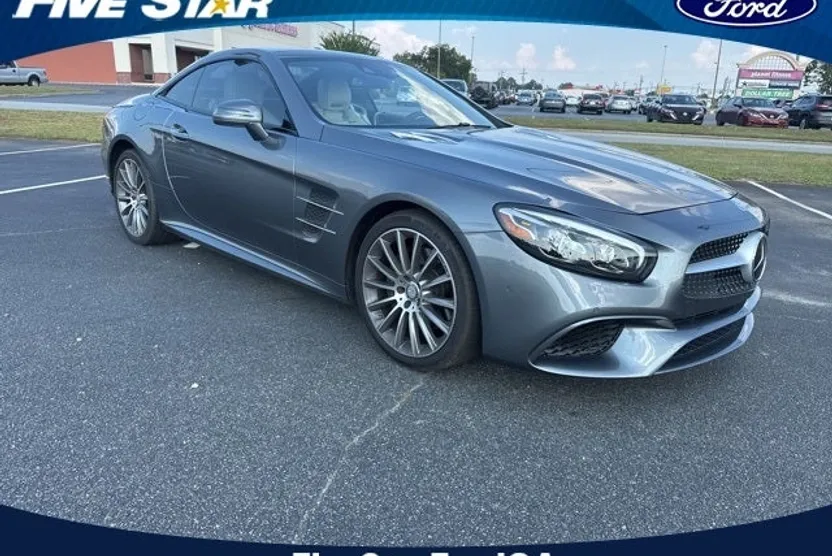 2017 Mercedes Benz SL 550 photo 1