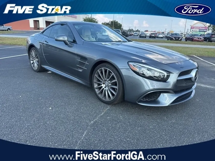 2017 Mercedes Benz SL 550 photo 1