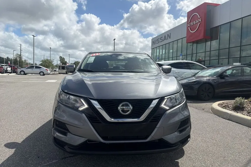 2022 Nissan Rogue Sport S photo 1