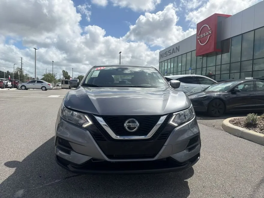 2022 Nissan Rogue Sport S photo 1